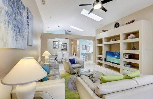 Disney 5 Bed Villa with free Private Pool, Hot Tub, Games in Solana Resort! - Foto 26