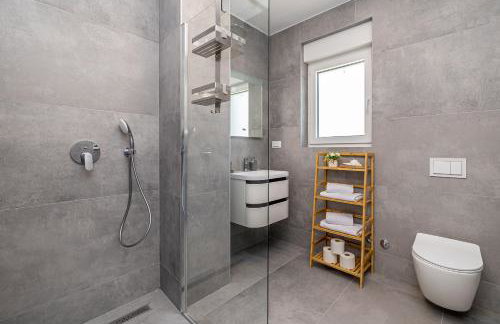 Vila KATHARINA s privatnim bazenom - Foto 12