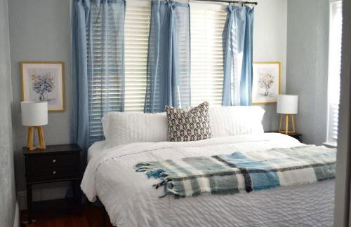 Perfectly Modern Craftsman- close to everything! - Photo 13