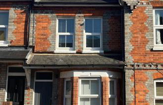 Stylish Caversham Town-House Free Parking & Garden - Photo 38