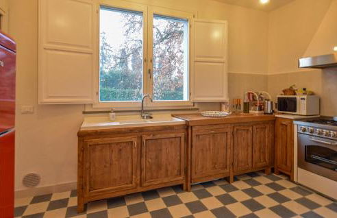 2 Bedroom Nice Home In Orentano - Foto 13