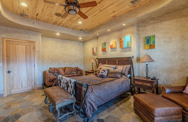 Cougar Ridge Resort - Photo 10