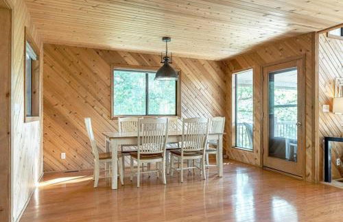 Linden Lakefront Retreat with Kayaks - Foto 12