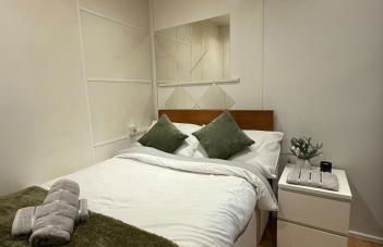 Stylish 1BR Workspace Parking central London - Foto 3
