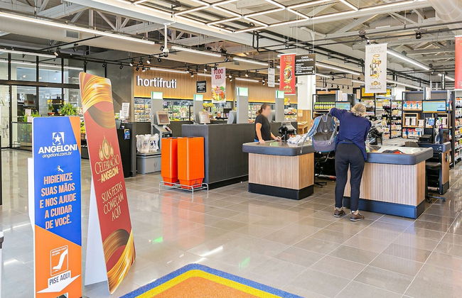 Studios Tower by Viva - Prédio com piscina e estacionamento no centro de Floripa - Foto 78