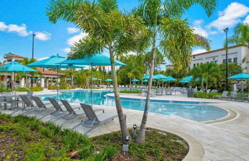 Newly Updated Condo, Near Conv. Center - Photo 65