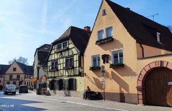 Ferienwohnung - Loft - mit 123qm bei Würzburg mit eigenen gratis Parkplatz Terasse Grill WLAN - nur Einzelbetten - Foto 40