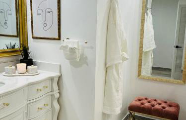 Ritzy Little House - Foto 35