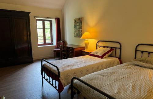 Gîte La Maison des Poètes de 1 à 6 personnes à Treigny Perreuse - Foto 32