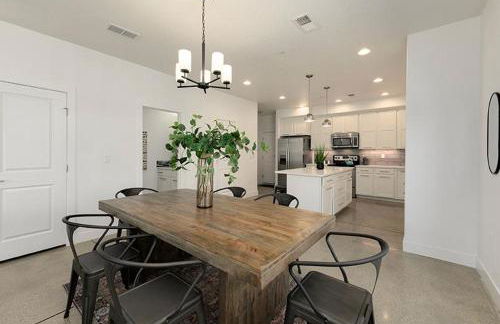 Gorgeous Townhome Steps From the Brewery District! - Foto 8
