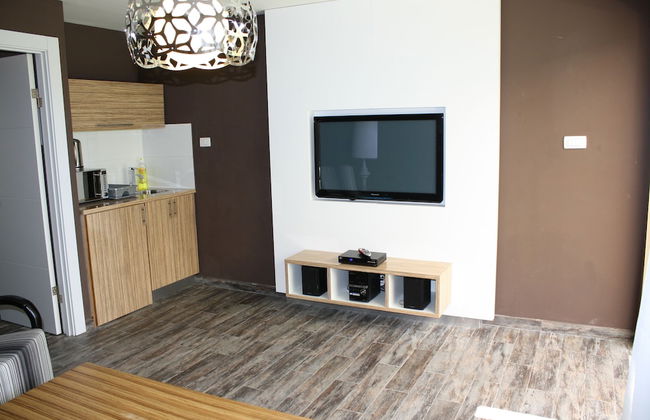 Rich Luxury Suites - Photo 29