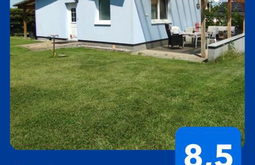 Gästehaus mit 3 separaten Schlafbereichen, Terrasse und Carport - Foto 1