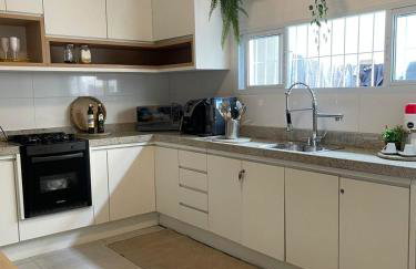 Casa Praia Grande 5min praia, 2 vagas, wi fi , 3 banheiros , piscina grande , freezer extra gelo , churrasqueira , até 9 pessoas - Photo 39