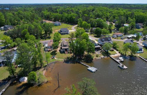 Saluda Shores Sleeps 11 - Foto 49