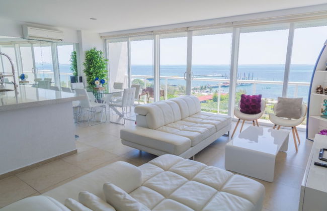 MARINA Beachfront 2 BDR- Amazing Oceanview - Foto 9