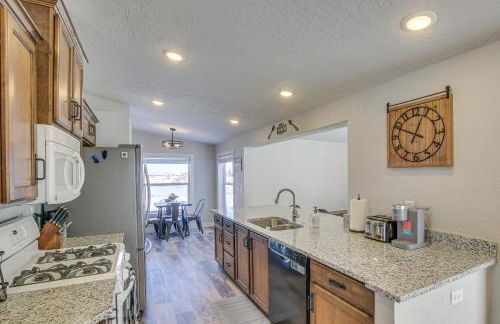 Modern Bloomington Home about 10 Mi to Bear Lake! - Foto 8