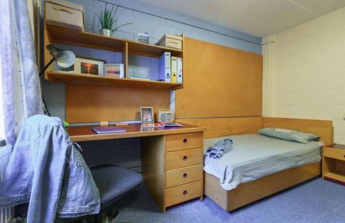 Ensuite Bedrooms with Shared Kitchen and Apartments at Simpsons Hall in Nottingham - Photo 20