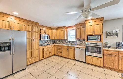 Family-Friendly Sanctuary BBQ, Patio and Yard - Foto 11