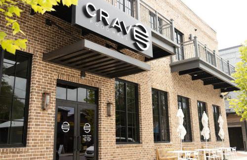 Artsy Downtown Retreat w Hot Tub - Foto 49