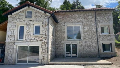 Gite authentique au coeur de Blavozy avec piscine privée, jacuzzi et terrain de pétanque - Foto 4