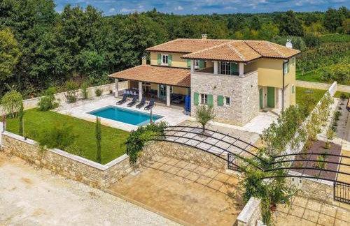 Elegant Family Retreat with Pool in Istria - Foto 8