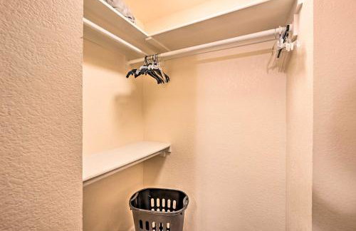 2 Blocks to Light Rail Denver Unit with Kitchenette - Foto 13