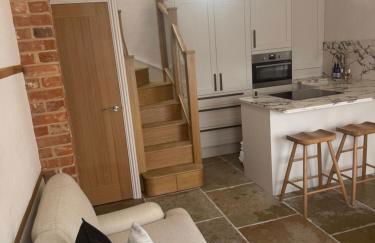 Holt GRDN House A beautiful 1 bedroom house with freestanding bathtub and log burners - Foto 24