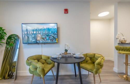 Opulence in Olive 4 bedrooms, 4 baths with 10 beds, Park 2 cars FREE - Foto 22