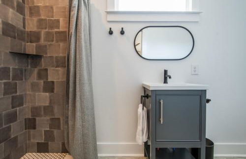 The Bogard Only 4 Blocks to King - Foto 17