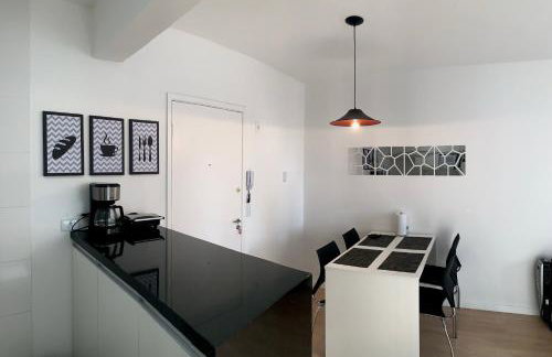 505 - Apartamento Lindo, amplo e decorado, mobiliario moderno, cozinha completa com utensílios , Excelente vista da cidade e localização privelegiada no bairro Bigorrilho proxímo de shopping e parques - Photo 19