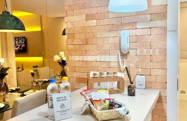 Apto Encantador com Lareira, piscina e jacuzzi - Photo 11