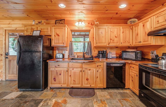 Gorgeous & Secluded 3 BDR Cabin in Mineral Bluff! - Foto 15