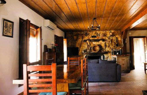 Casa rural con barbacoa y piscina - Foto 2