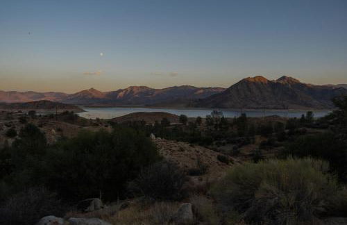 Lazy Squirrel - Cozy Family House with Full Game Room - Foto 59