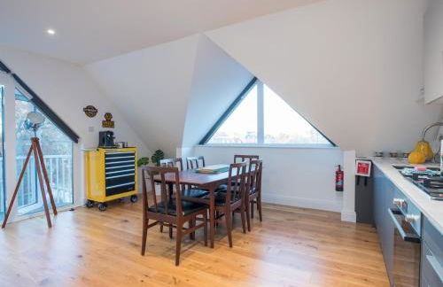 Radiant Penthouse on the Banks of the Thames - Pass the Keys - Photo 14