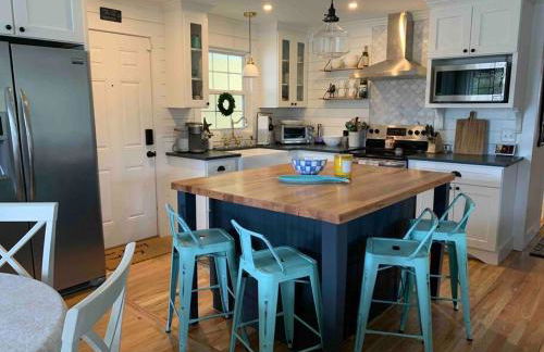 Downtown- Sunshine Cottage and Golf Cart - Foto 17