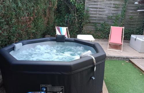 NOUVEAUTE Maison Cocooning avec jardin, Terrasse couverte et Jacuzzi - Foto 2