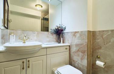 A Penthouse by Tower Bridge - Photo 15