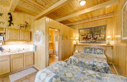 Studio Cabin with Mtn Views by the Green River! - Photo 10