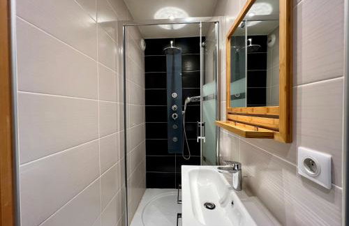 Spacious & modern flat close to Parc Monceau - Photo 6