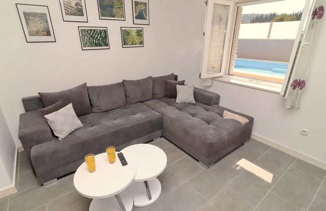 Villa Ivana - Three-bedroom Villa With Private Pool - Photo 14