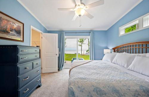 Bayfront Escape Hot Tub, Kayaks Dogs Welcome - Photo 17