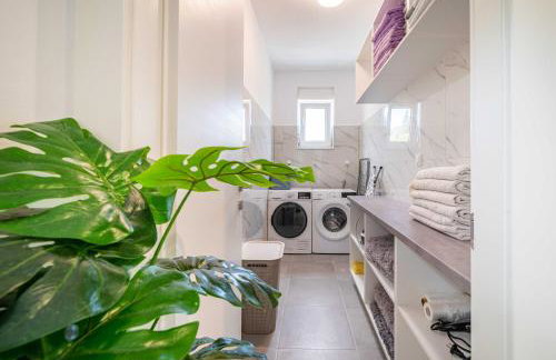 MY DALMATIA - Luxury villa Burra with private pool, jacuzzi and sports court - Foto 25