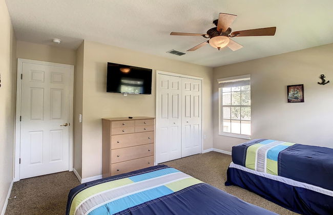 Fantastic 7 Bed 6 Bath in Prestigious Gated Comm - Foto 35