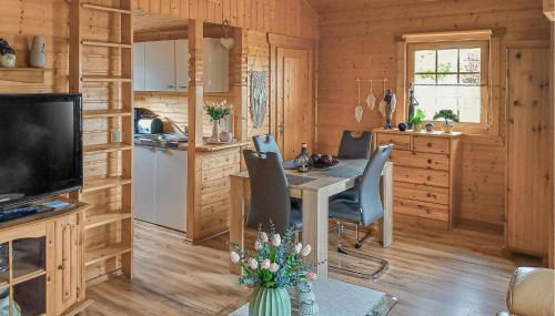 Schmuckes Holzhaus Im Grünen - Foto 3