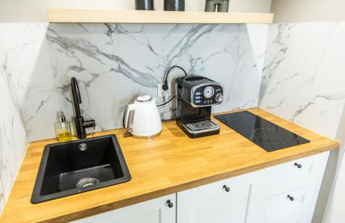 SOLAR Apartments I Stare Miasto 10min I Parking Free I Winda I Balkon - Photo 29