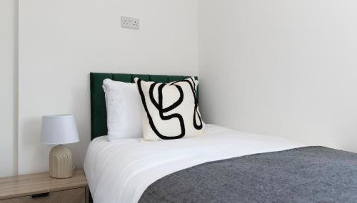 Contractor-Friendly 4-Bed 2-Bath Apartment, fast WiFi, central Redcar - Foto 5