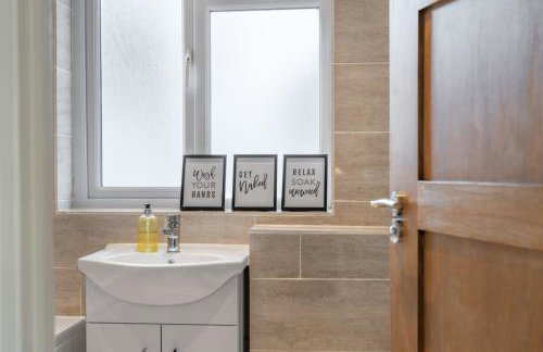 Luxury Tottenham Stadium Retreat - 2 minute walk to stadium - Foto 7