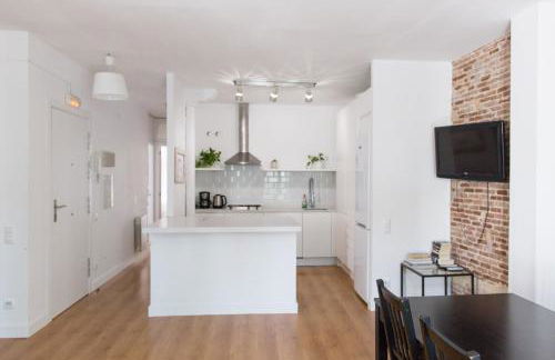 Central Apartment - Photo 7