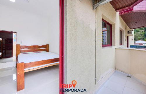 Apartamento espaçoso com ar condicionado e Wi-fi, a 100 metros da praia - Edifício Estoril - Foto 23